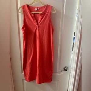 Sleeveless Split-Neck Shift Dress Coral size L